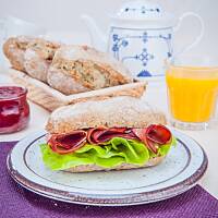 Bułki pszenne ze szpinakiem