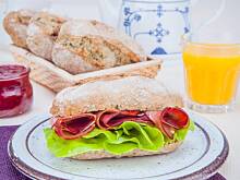 Fot. Mistrzowie Wypieków, Bułki pszenne ze szpinakiem