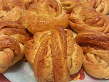 Fot. Dżanina Fonda, Bułeczki-kłębuszki różane