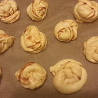 Bułeczki-kłębuszki różane