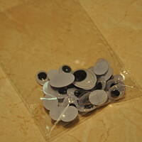 Ołowiane żołnierzyki z puszek  