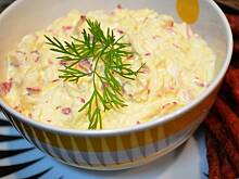 Fot. makusia, Sałatka z rzodkiewek i sera