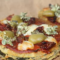 Mini pizze z cukinii wegetariańskie