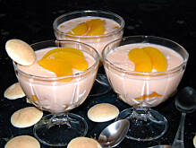 Fot. Wkn, Pucharek brzoskwiniowy