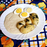 Jajka z sosem chrzanowym