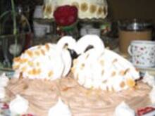 Fot. Dorinka, Łabędzie na jeziorze