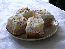 Fot. dorota40, Ciasto z kremem karmelowo-czekoladowym i bitą śmie