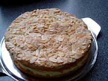 Fot. kaszeta, Pszczolka Bienenstich