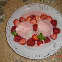 Ryż ze śmietaną i truskawkami