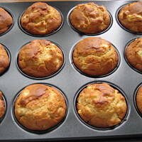 Muffiny z jablkiem i maslem orzechowym