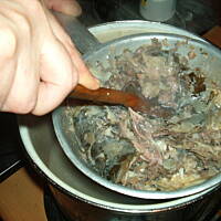 Pyszna zupa rybna z grzankami