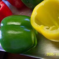 Papryka faszerowana w sosie pieczarkowym