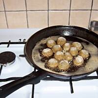 kulki  rybne  w  zalewie