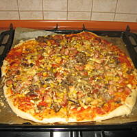 Pizza - najsłynniejszy placek drożdżowy świata