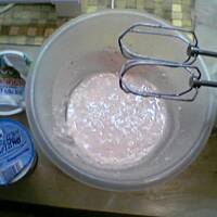 Ryż z białym serkiem z dżemem truskawkowym