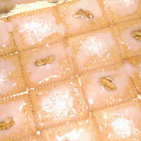 Biszkopt z kremem i herbatnikami