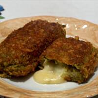 Błyskawiczne kotlety groszkowo-serowe