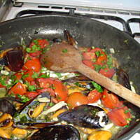 Makaron z mulami i kałamarnicą