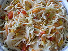 Fot. ilka76, Surówka z kapusty i kukurydzy