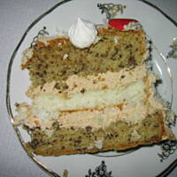 Tort Orzechowy z masą SNIKERS