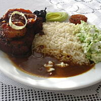 wieprzowina z suszonymi owocami