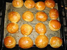 Fot. Anek:D, Pączki na wodzie mineralnej