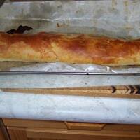 rolada morelowa z ciasta mrożonego