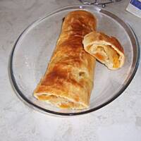 rolada morelowa z ciasta mrożonego