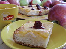 Fot. ilka76, Jabłkowo- kokosowe ciasto z wisienką