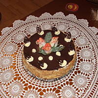 Tort wiśniowo-rumowy