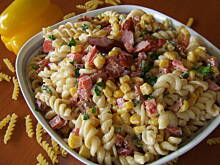 Fot. ilka76, Sałatka makaronowa z kabanosem
