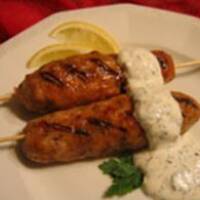 Kofty z czosnkowo-miętowym jogurtem