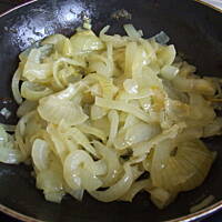 Pieczeń wieprzowa w cebulowo-serowej panierce