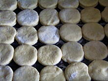 Fot. Delfix, drożdżowe bułeczki miodowe szybkie