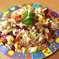 sałatka z mortadelą