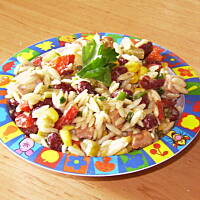 sałatka z mortadelą