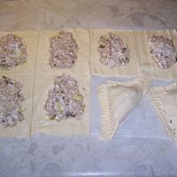 tuńczyk zapiekany w cieście francuskim