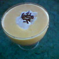 Deser z jogurtu bananowego