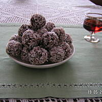 Trufelki z wiórkami kokosowymi