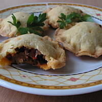 Paszteciki z mięsem i papryką