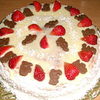 Torcik śmietankowo -truskawkowy