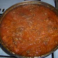 spagetti w sosie mięsno jarzynowym