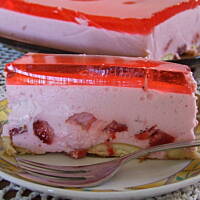 Ekspresowe ciacho truskawkowe