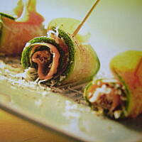 Roladki z szynka i cukinia