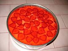 Fot. alman, Torcik truskawkowy na zimno