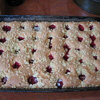 ciasto czereśniowe lub truskawkowe