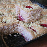 ciasto czereśniowe lub truskawkowe