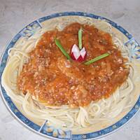 spagetti w sosie mięsno jarzynowym