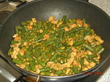 Fot. nyta, Pierś z kurczaka z fasolką i groszkiem