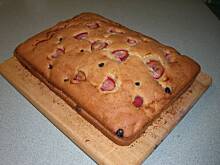 Fot. Paola, Biszkoptowe ciacho z  owocami